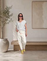 Carter Barrel Jeans - Sand