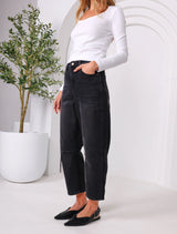 Toni Barrel Jeans - Black
