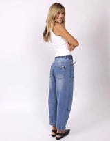 Leo Barrel Jeans - Light Blue