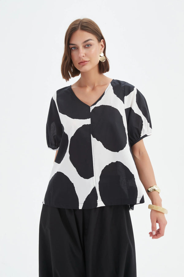V Neck Bishop Sleeve Poplin Top