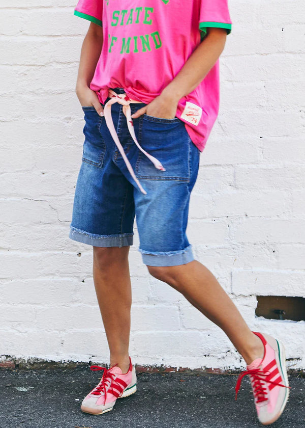 Weekend Stretch Short - Blue Denim
