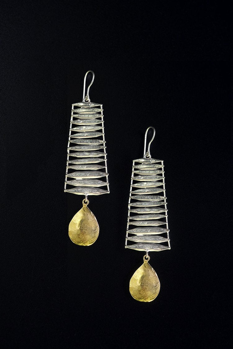 The Lihir Gold Drop Earrings Earrings - Ewa Trabal Jewelry